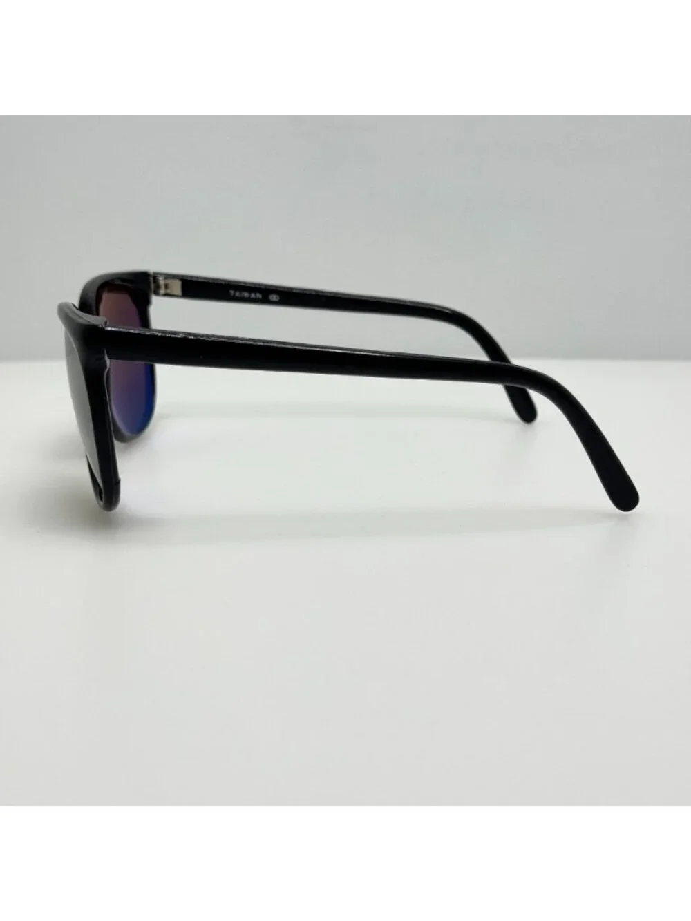 Unbranded Sunglasses Vintage Retro Black Taiwan Glass Lenses